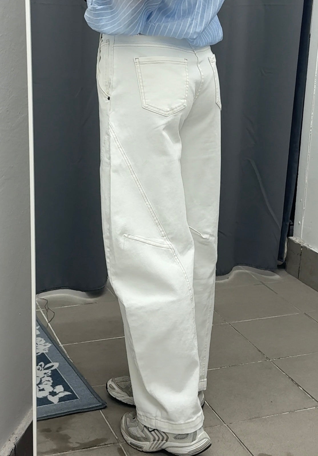 Jeans balloon con doppia abbottonatura FGD MODA