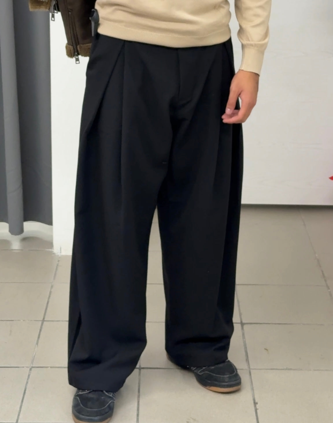 Pantaloni a gamba larga tinta unita ChRoy FGD MODA