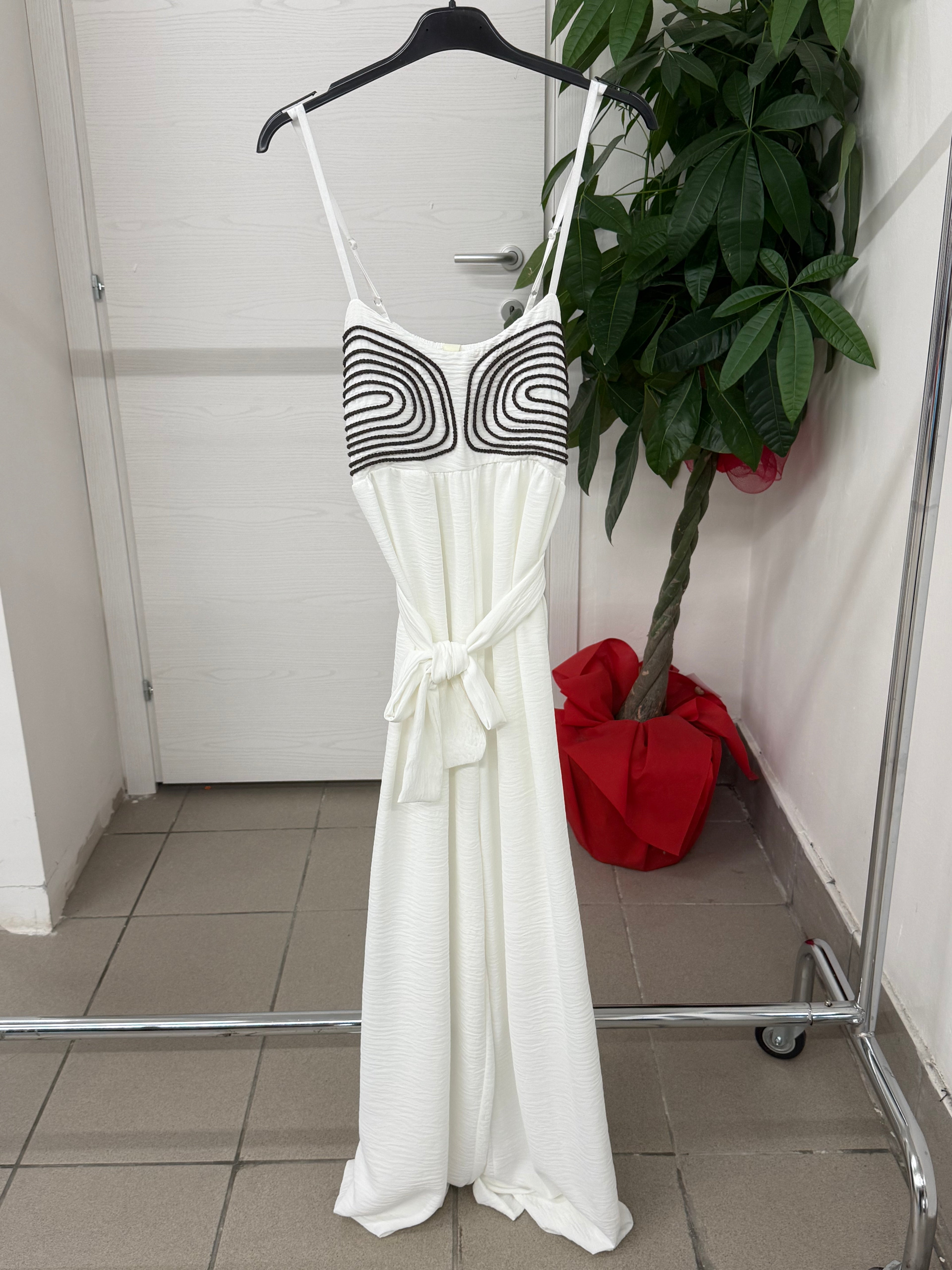 Jumpsuit con ricamo con cinta FGD MODA