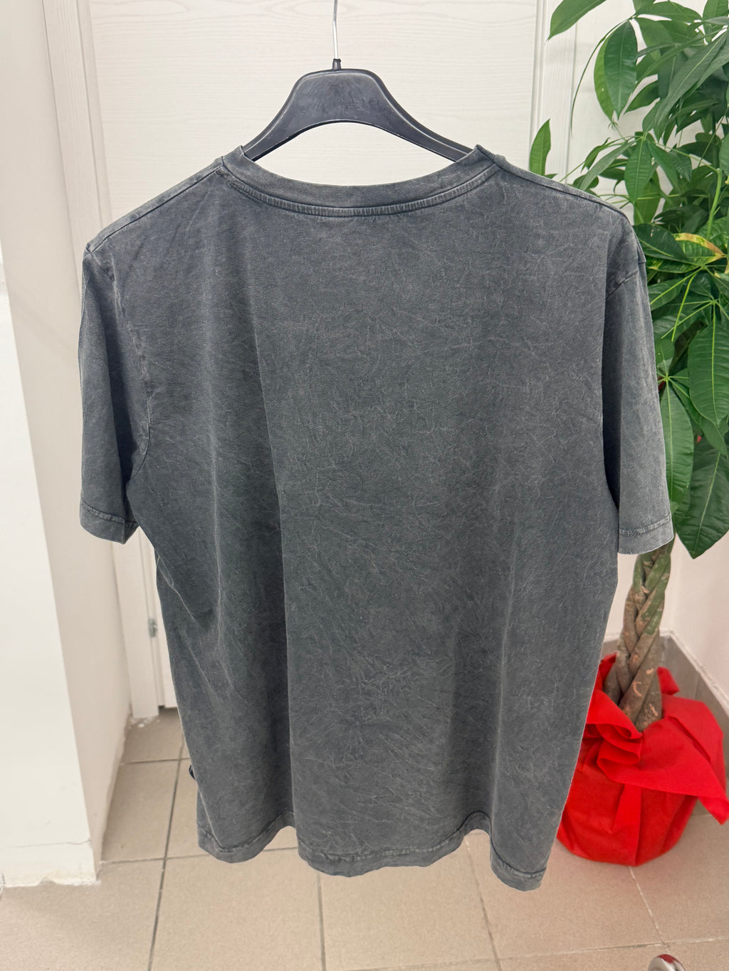 T-shirt con scritta FGD MODA