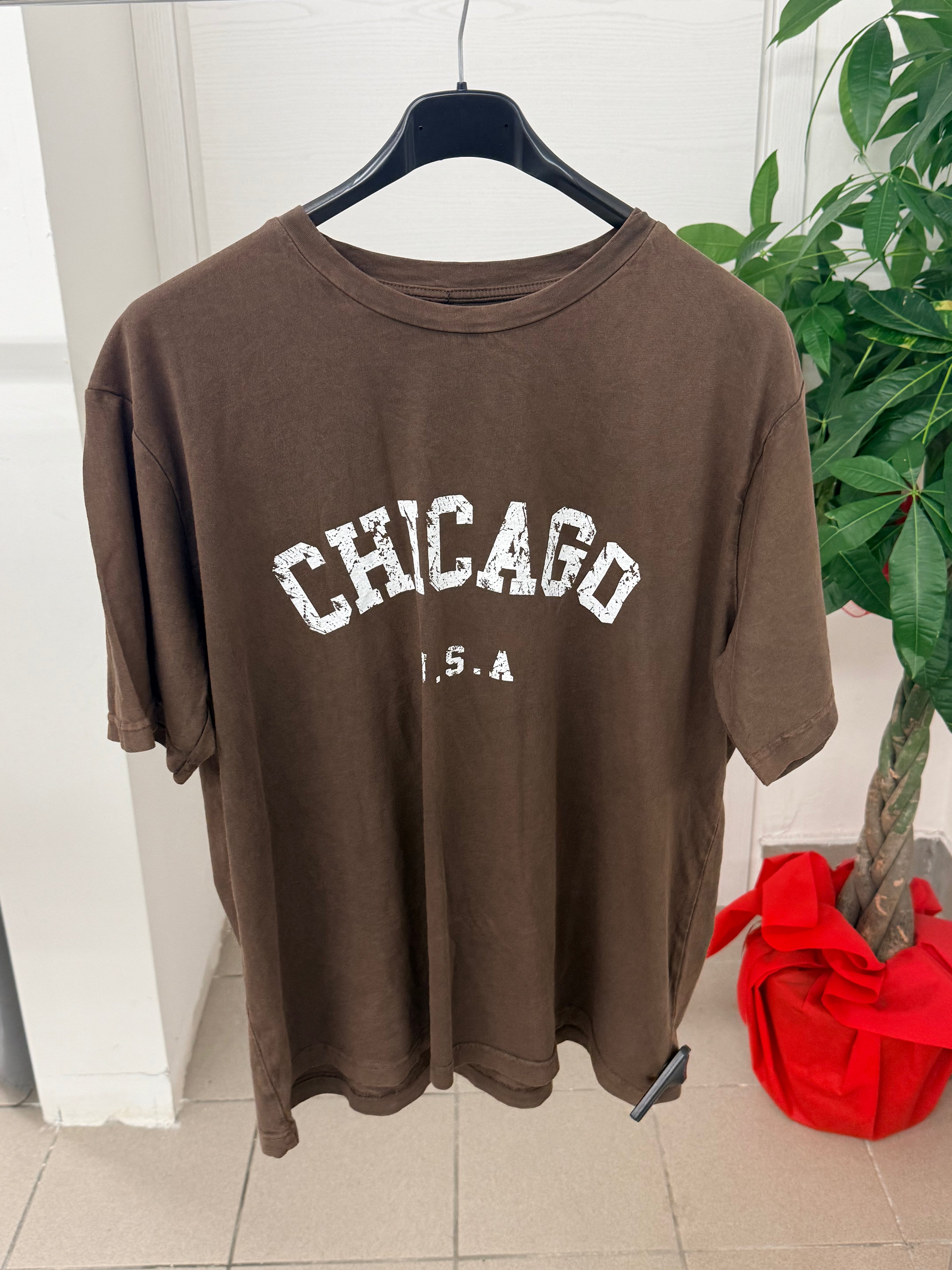 T-shirt con scritta FGD MODA