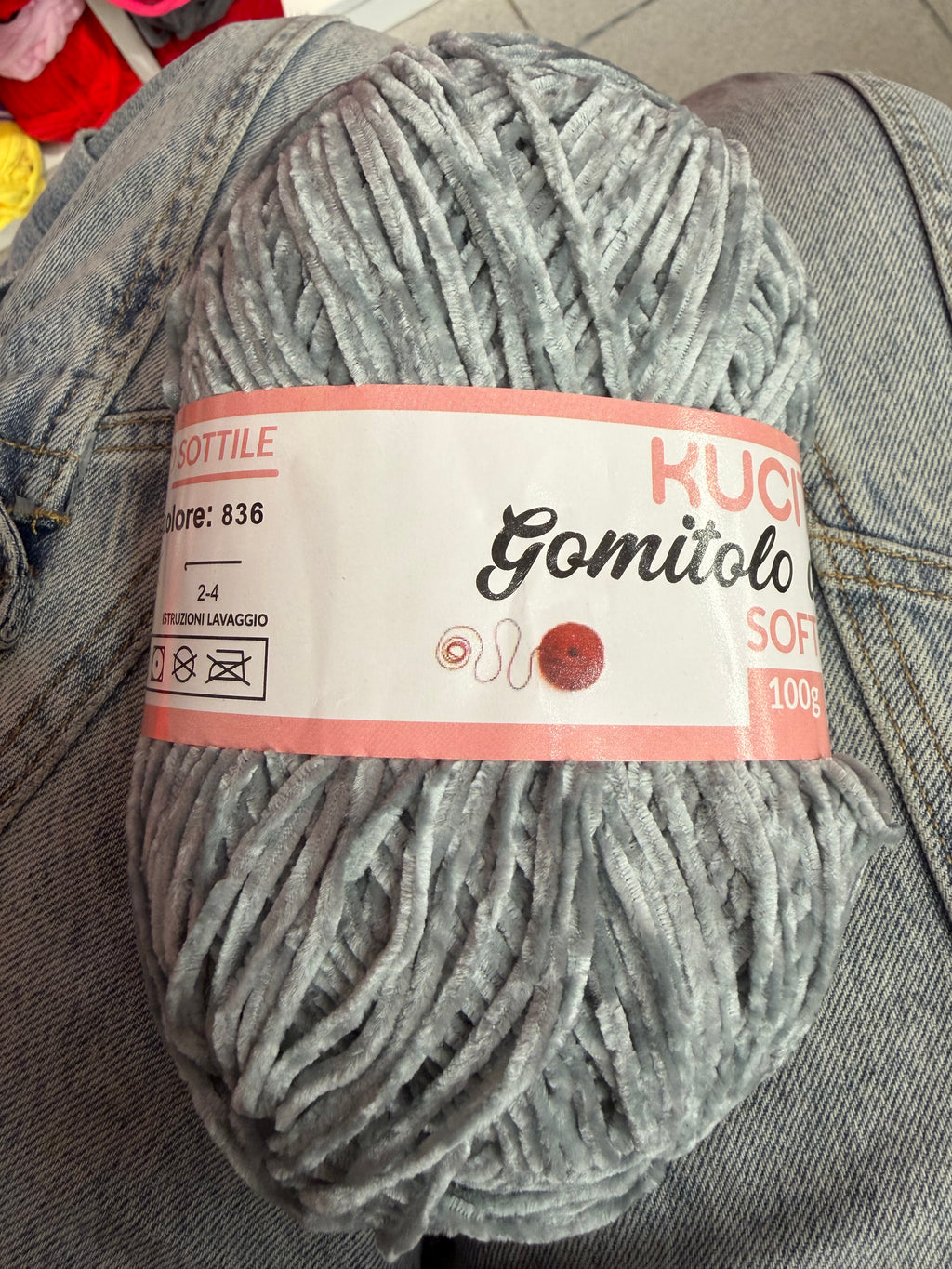 Gomitolo di filo SOFT 100g FGD MODA