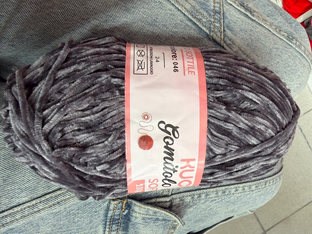 Gomitolo di filo SOFT 100g FGD MODA