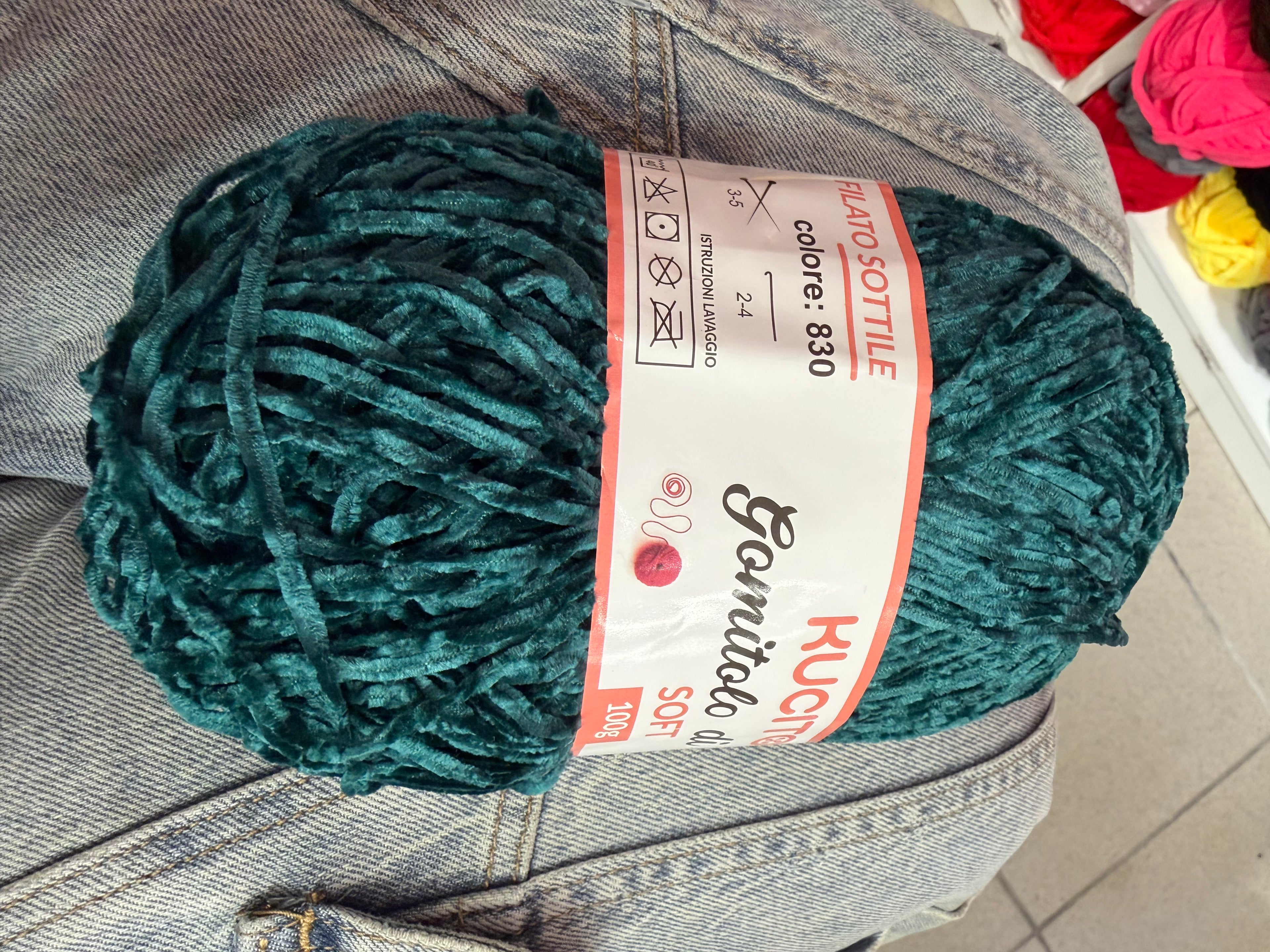 Gomitolo di filo SOFT 100g FGD MODA