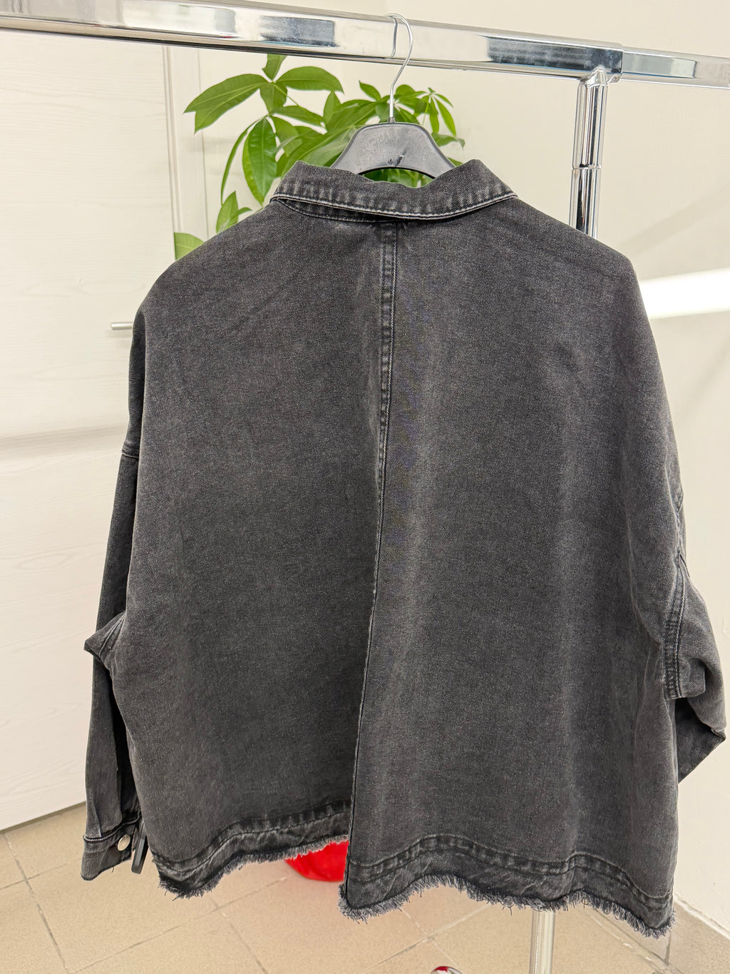 Giacca denim con tasche brillantinate taglia curvy