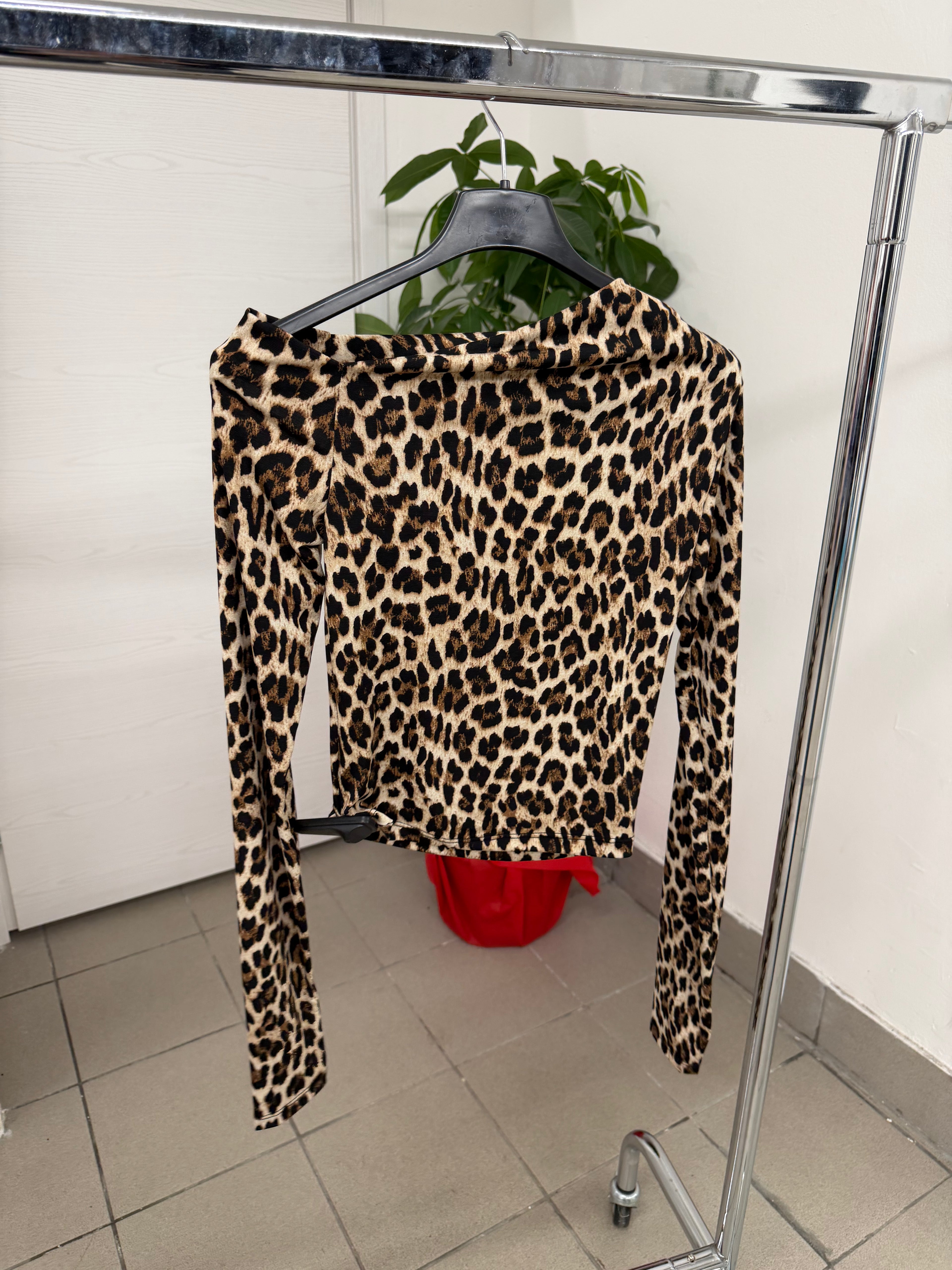 Maglietta leopardata scollo laterale FGD MODA