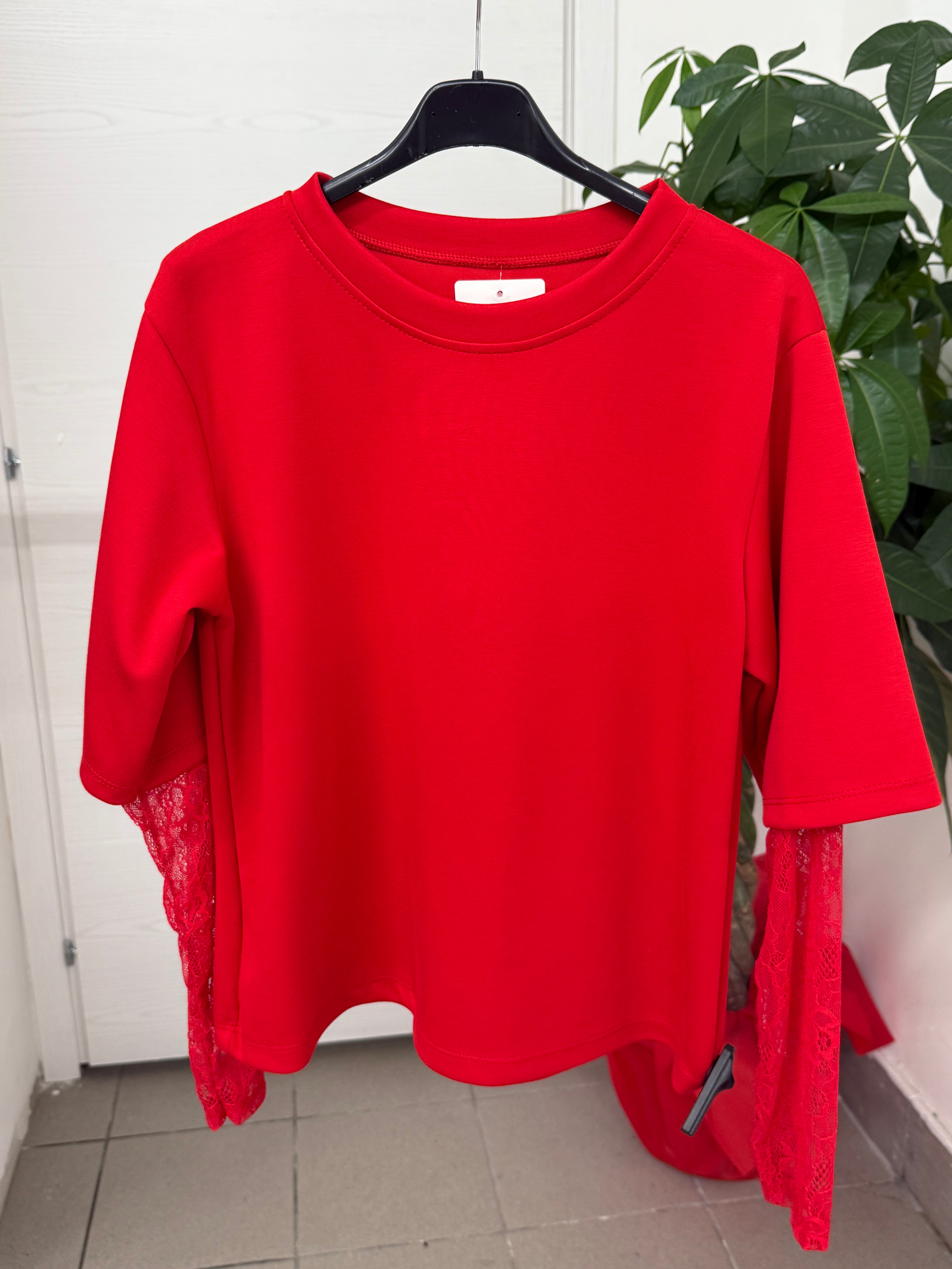 Maglietta tinta unita con maniche in pizzo FGD MODA