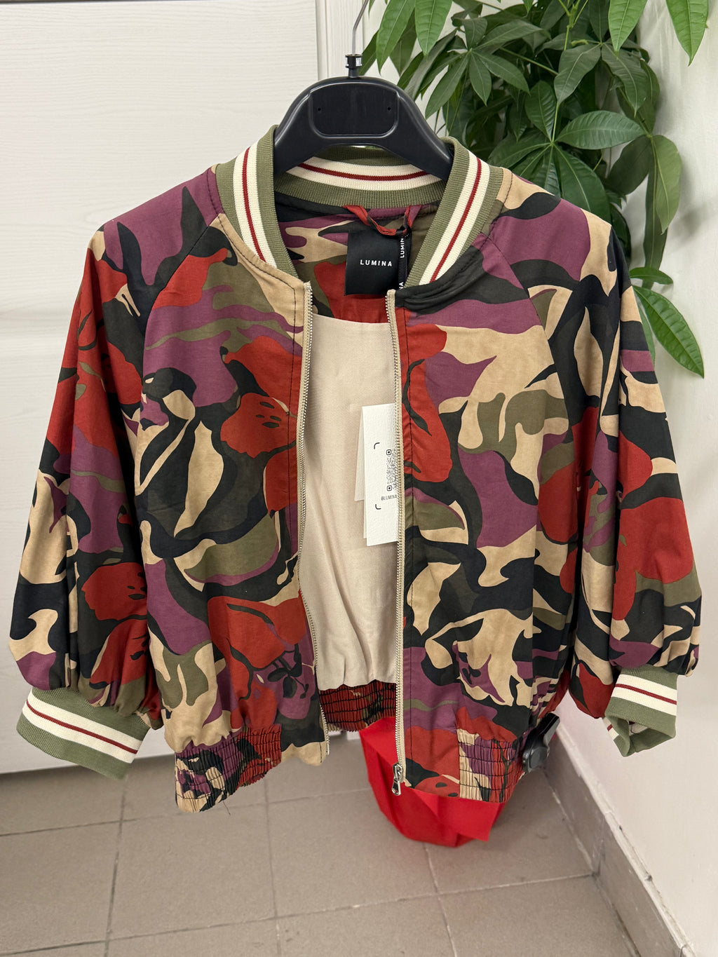 Giacca bomber in cotone e viscosa con motivo mimetico LUMINA FGD MODA