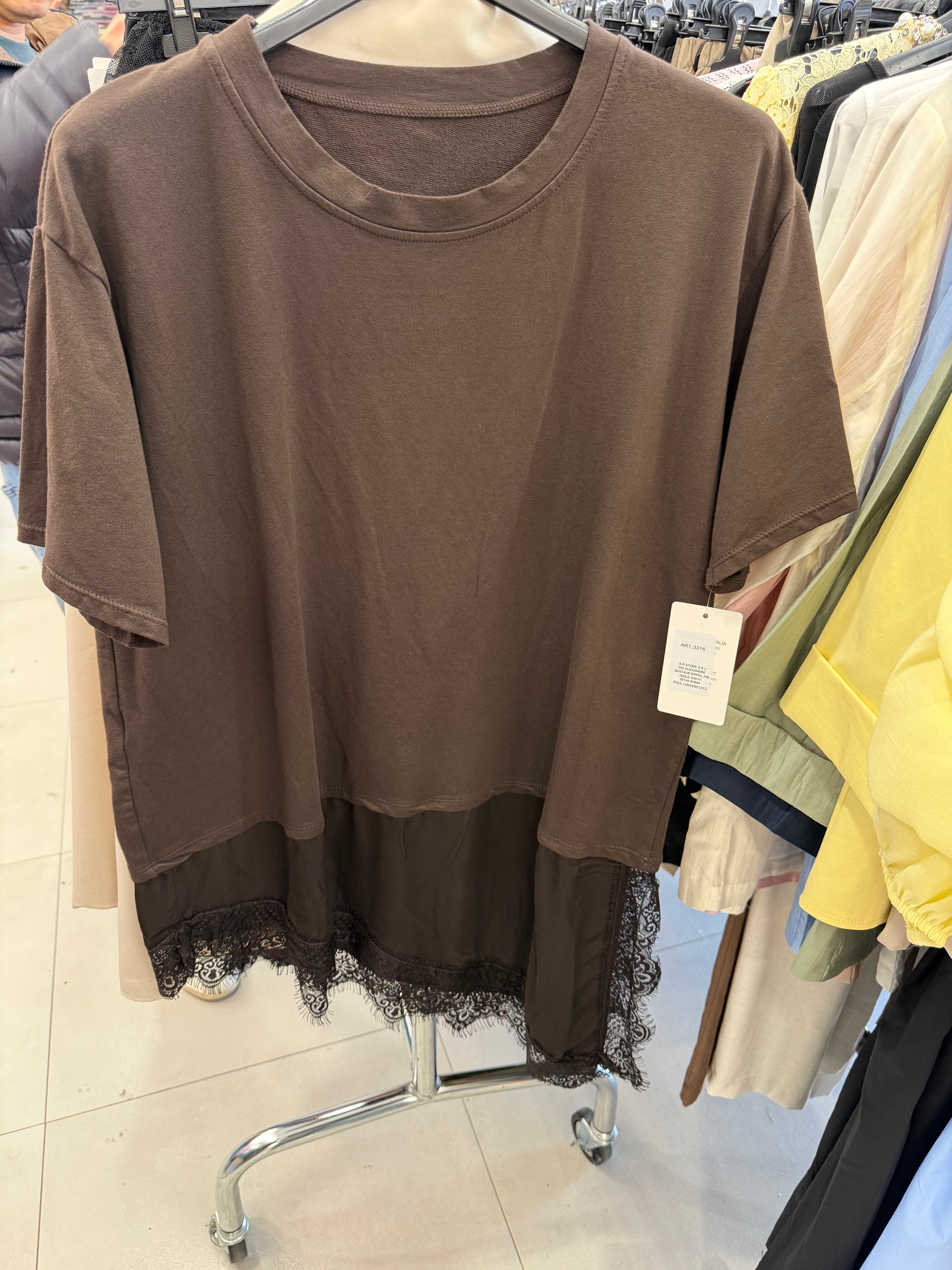 T-shirt over fit con bordo in pizzo FGD MODA